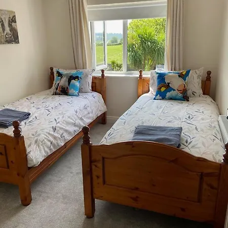 Lismore Cottage *