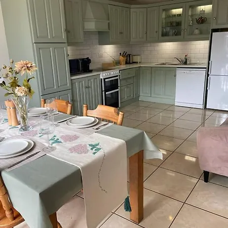 Lismore Cottage Holiday home